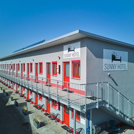 Sunny Hotel Ргенщауф Екстериор снимка